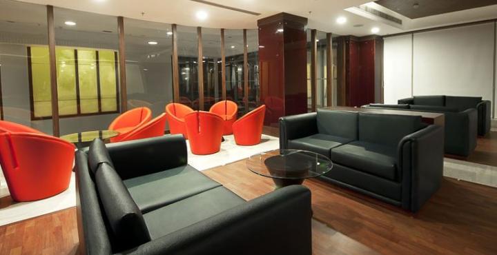 The Golden Plaza Hotel Panchkula Exterior photo