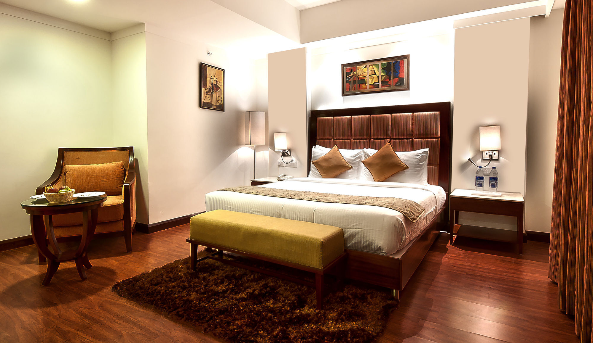 The Golden Plaza Hotel Panchkula Exterior photo